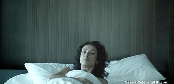  Indira Varma Hunted S01E03 2012